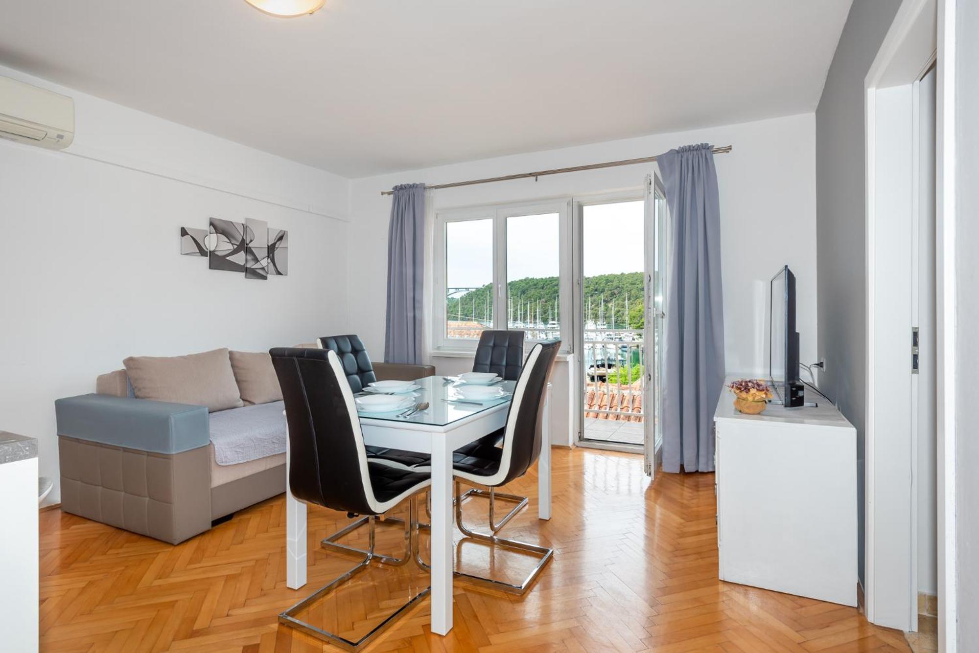 Apartments Duilo Skradin Rum bild